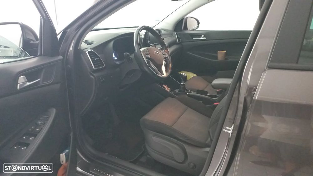 Hyundai Tucson 1.6 CRDi Executive - 9