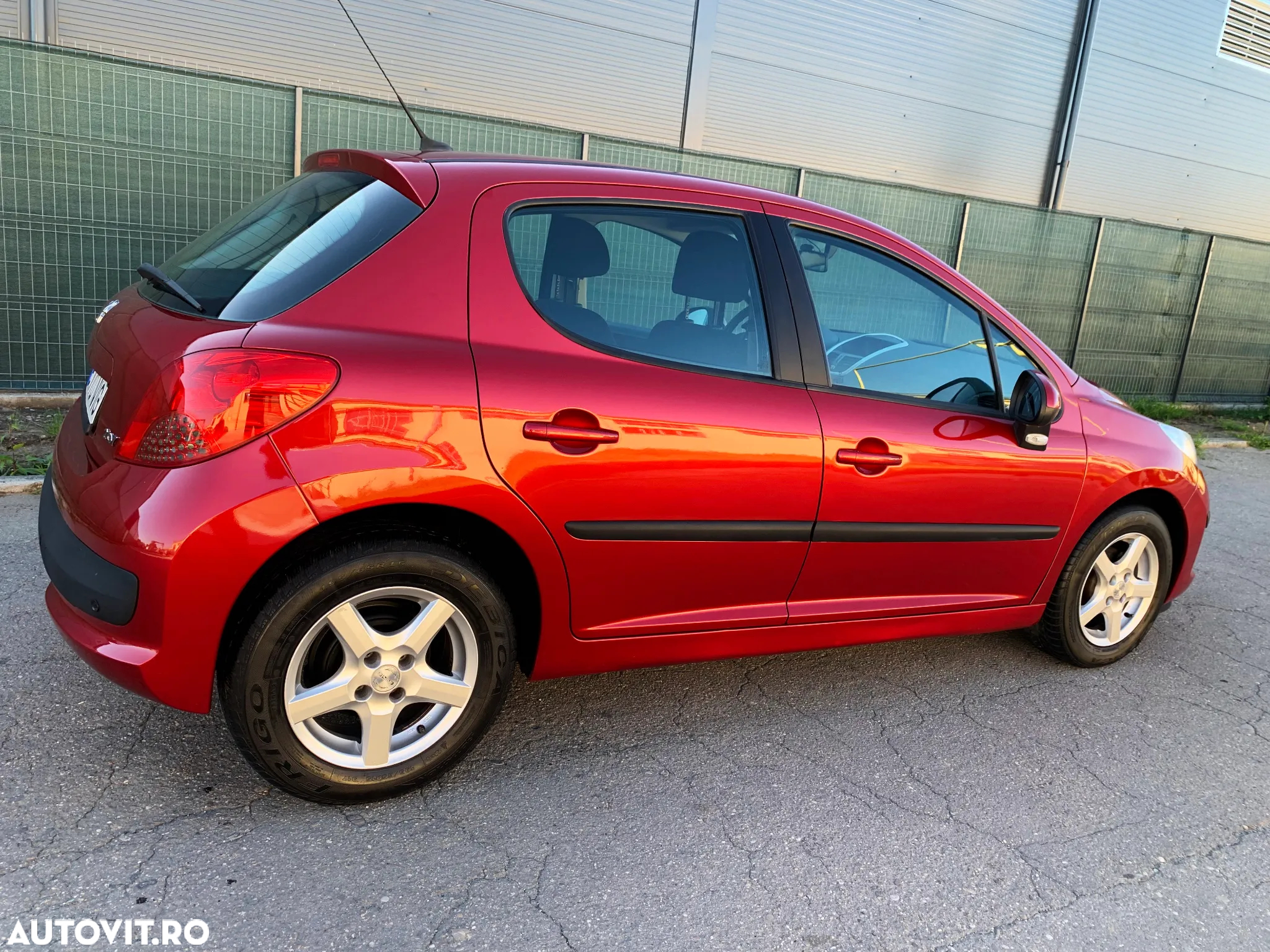 Peugeot 207 1.4E 16V Trendy - 3