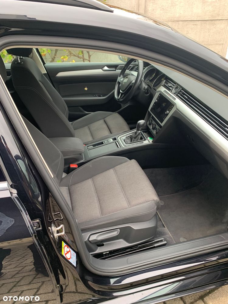Volkswagen Passat - 7