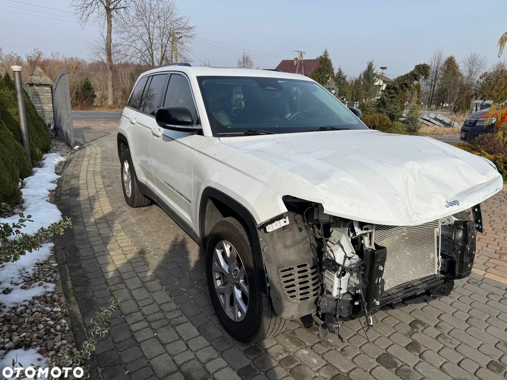 Jeep Grand Cherokee - 1