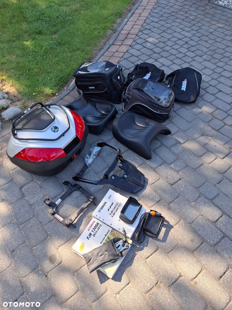 Yamaha FJR - 27