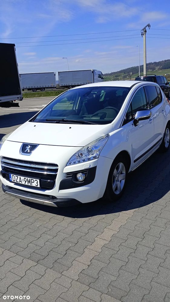 Peugeot 3008 2.0 HDi HYbrid4 - 2