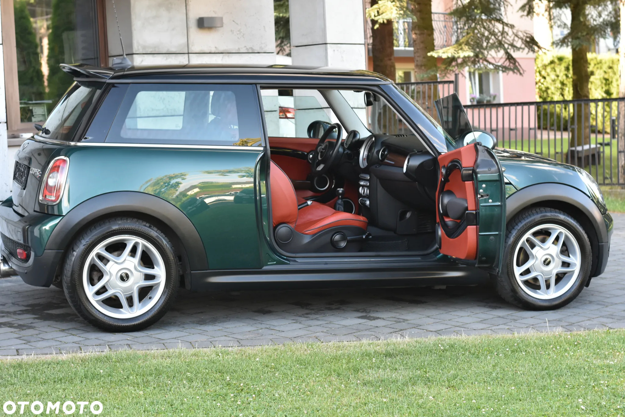 MINI Cooper S 50 Mayfair - 9