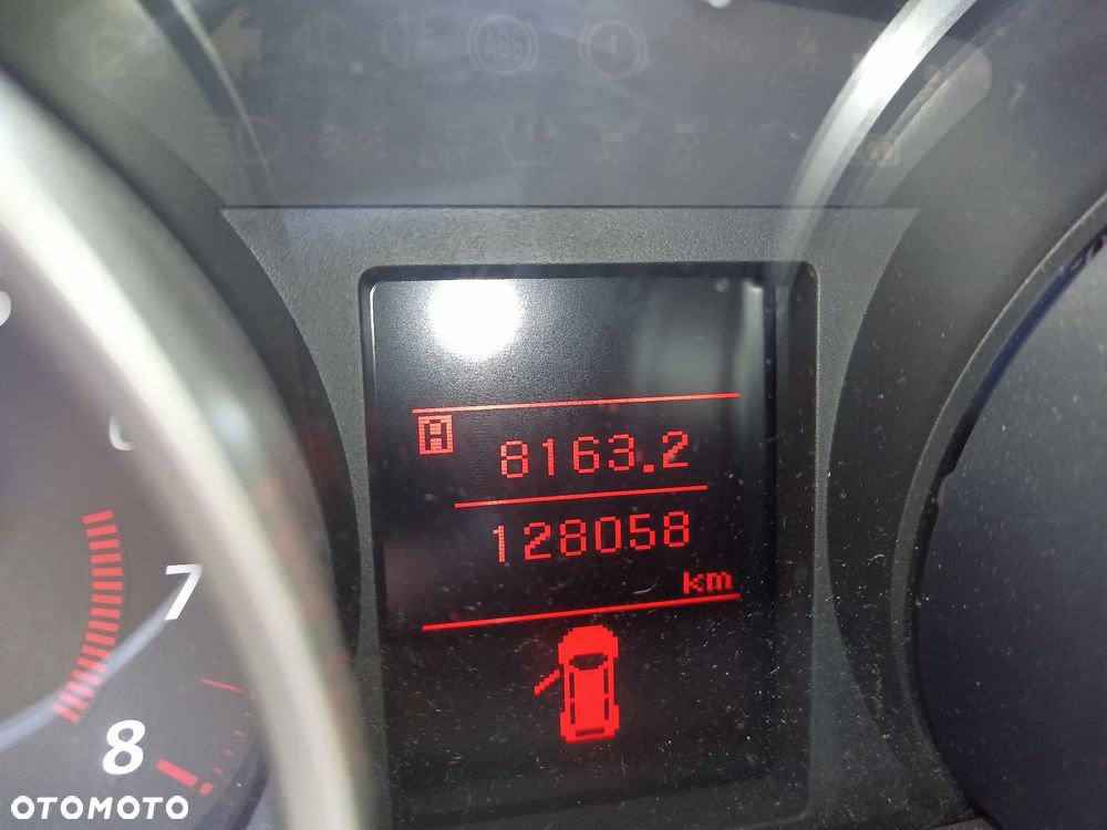 Mitsubishi Lancer 1.6 Invite - 7