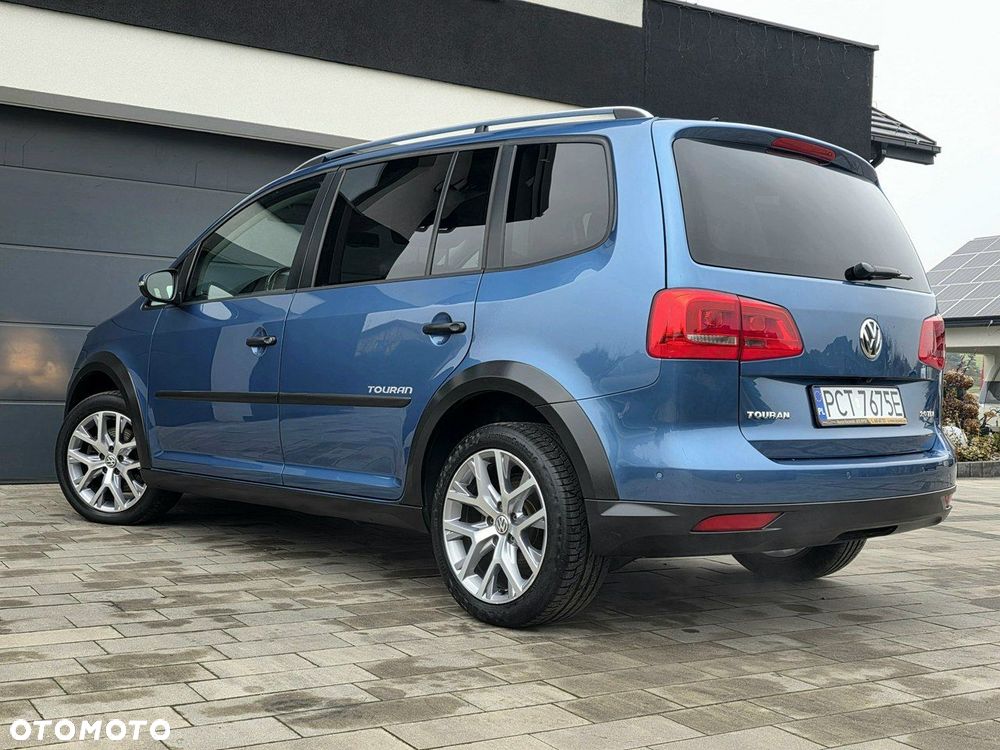Volkswagen Touran 2.0 TDI DPF DSG Cross - 3