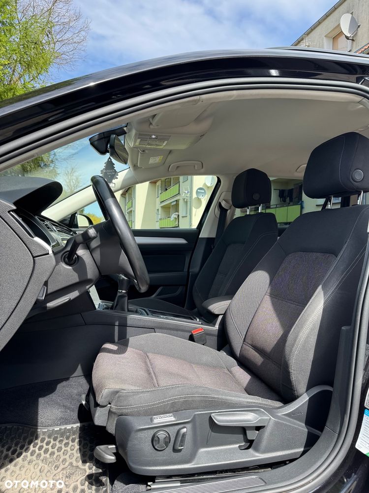 Volkswagen Passat 2.0 TDI (BlueMotion Technology) Comfortline - 12