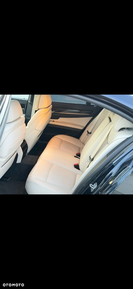 BMW Seria 7 740d xDrive - 12
