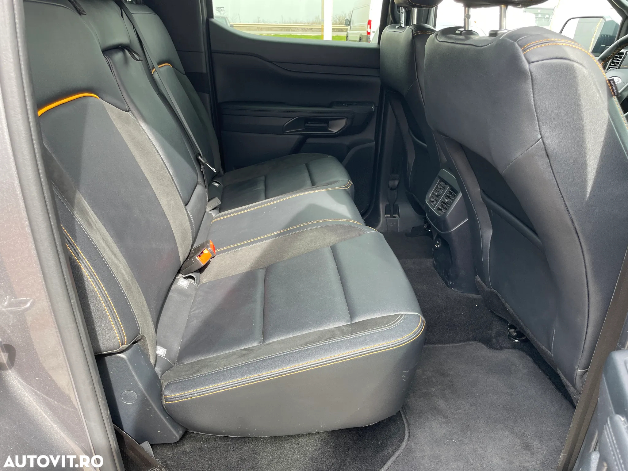 Ford Ranger Pick-Up 2.0 TD 205 CP 10AT 4x4 Double Cab Wildtrak X - 12