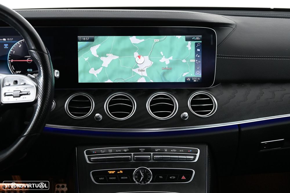 Mercedes-Benz E 300 de AMG Line - 18