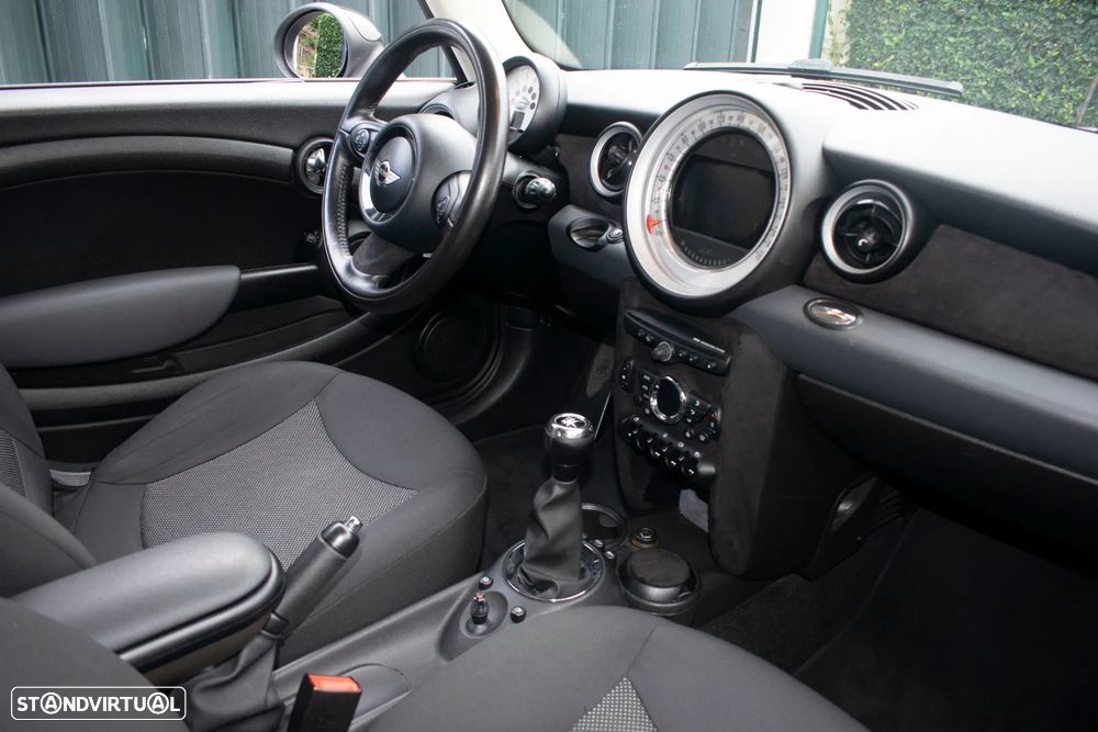MINI 3 Portas Cooper D - 7