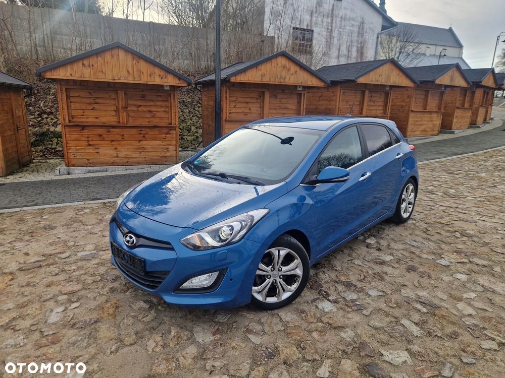 Hyundai i30 blue 1.6 GDI YES Gold - 2