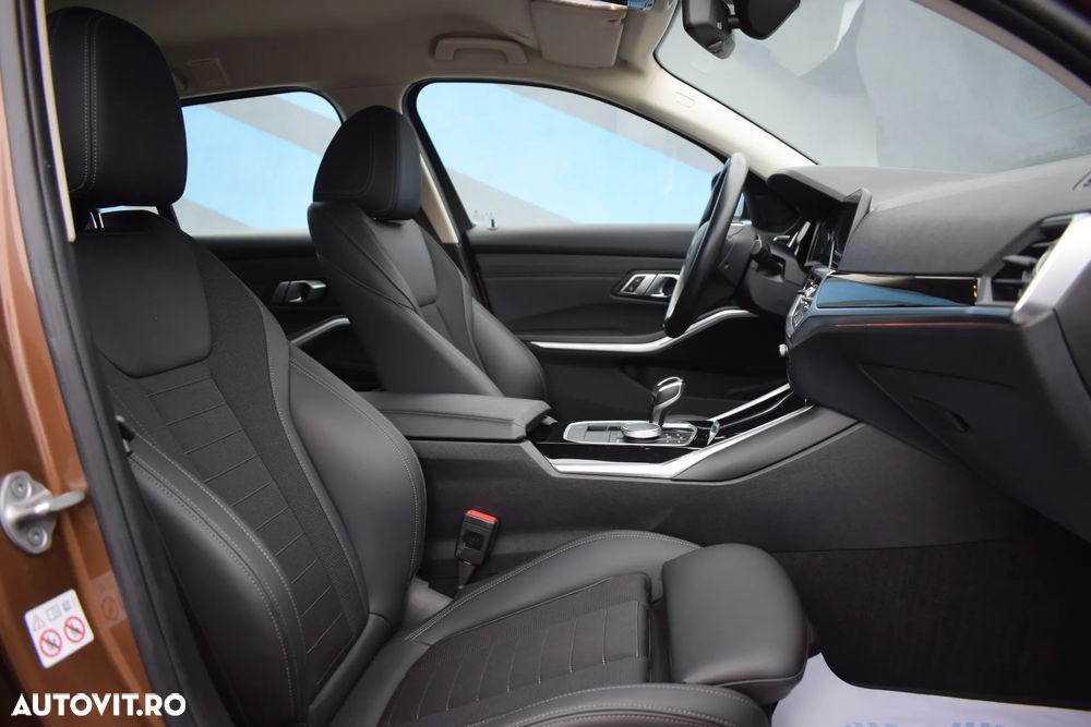 BMW Seria 3 320d Touring Aut. Sport Line - 12