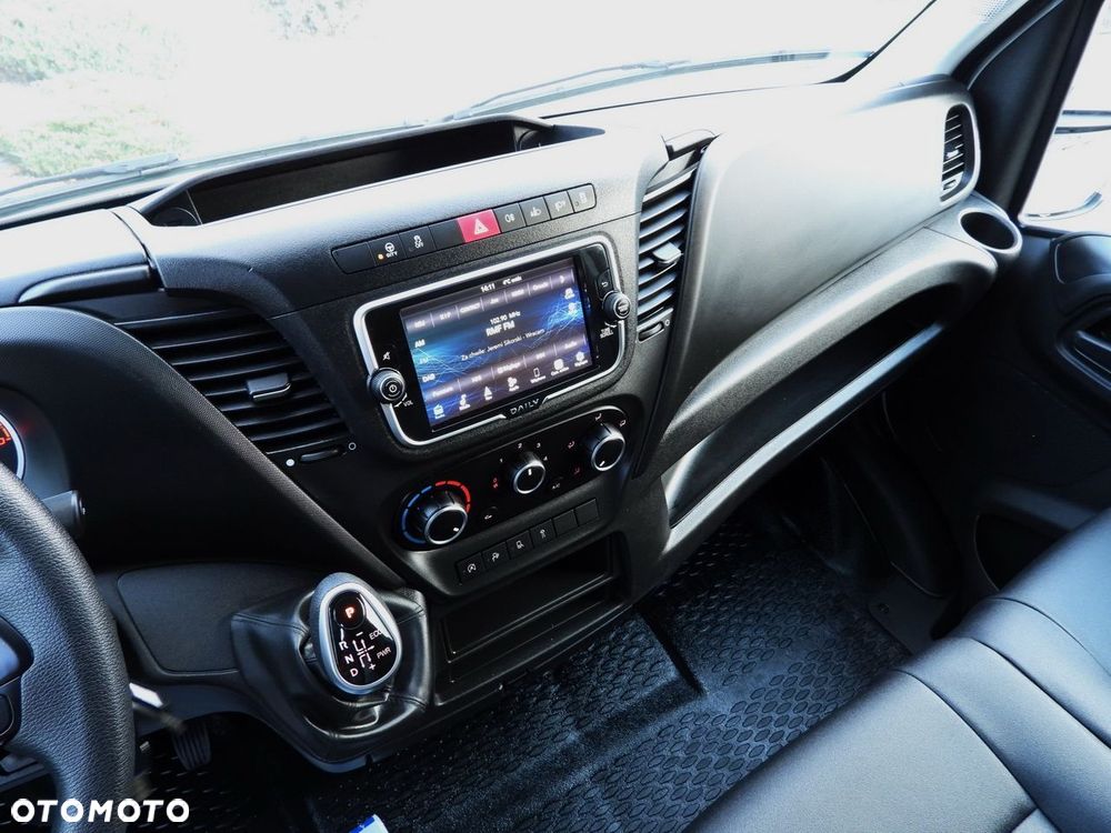 Iveco DAILY 35S14 FURGON CHŁODNIA  0*C ZASILANIE 230V NAWIGACJA AUTOMAT  KLIMATYZACJA  140KM - 35