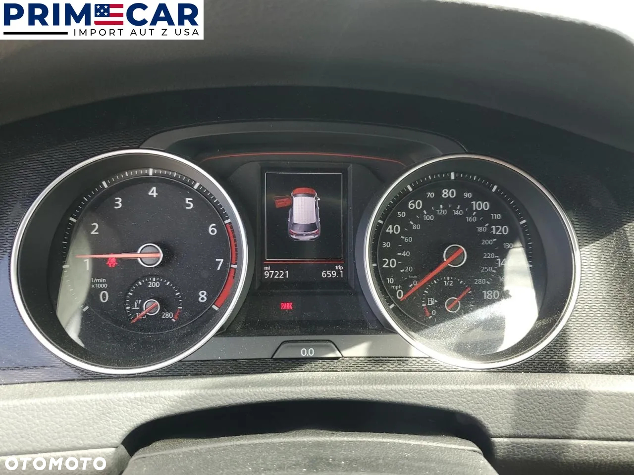 Volkswagen Golf - 9