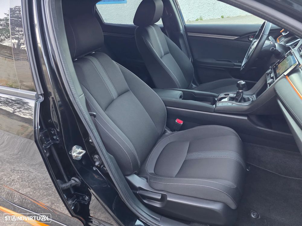 Honda Civic 1.0 i-VTEC Executive Premium - 16