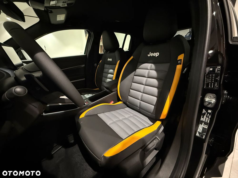 Jeep Avenger 1.2 T3 mHEV The North Face 4xe eDCT6 - 20