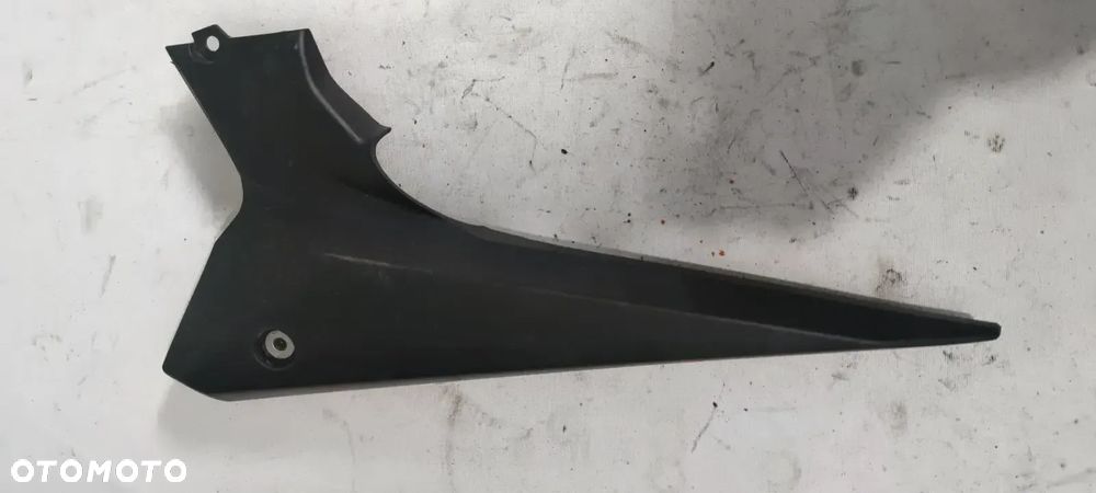 * YAMAHA XJ6 09-16 WYPEŁNIENIE POD SIEDZENIE PRAWE OWIEWKA PRAWA OSŁONA BOK BOCZEK (2) - 1