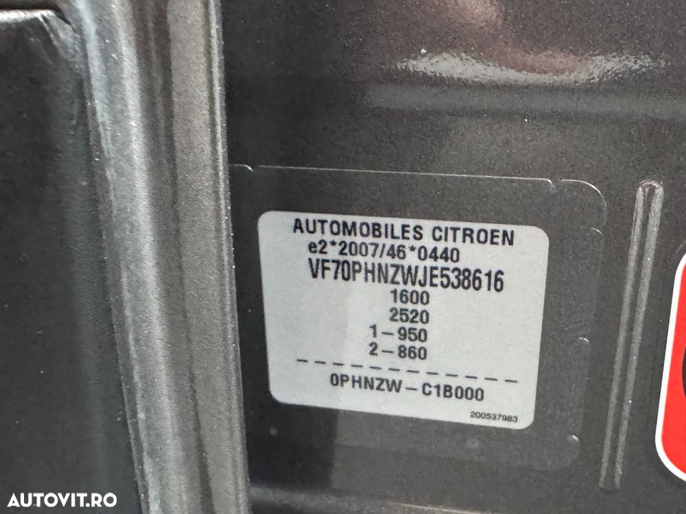 Citroën C4 Cactus PureTech 110 Stop&Start EAT6 Shine - 36