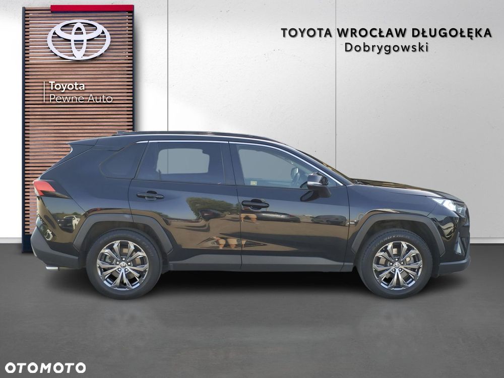Toyota RAV4 - 8