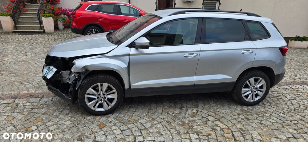 Skoda Karoq 1.5 TSI ACT 4x2 Sportline DSG - 6