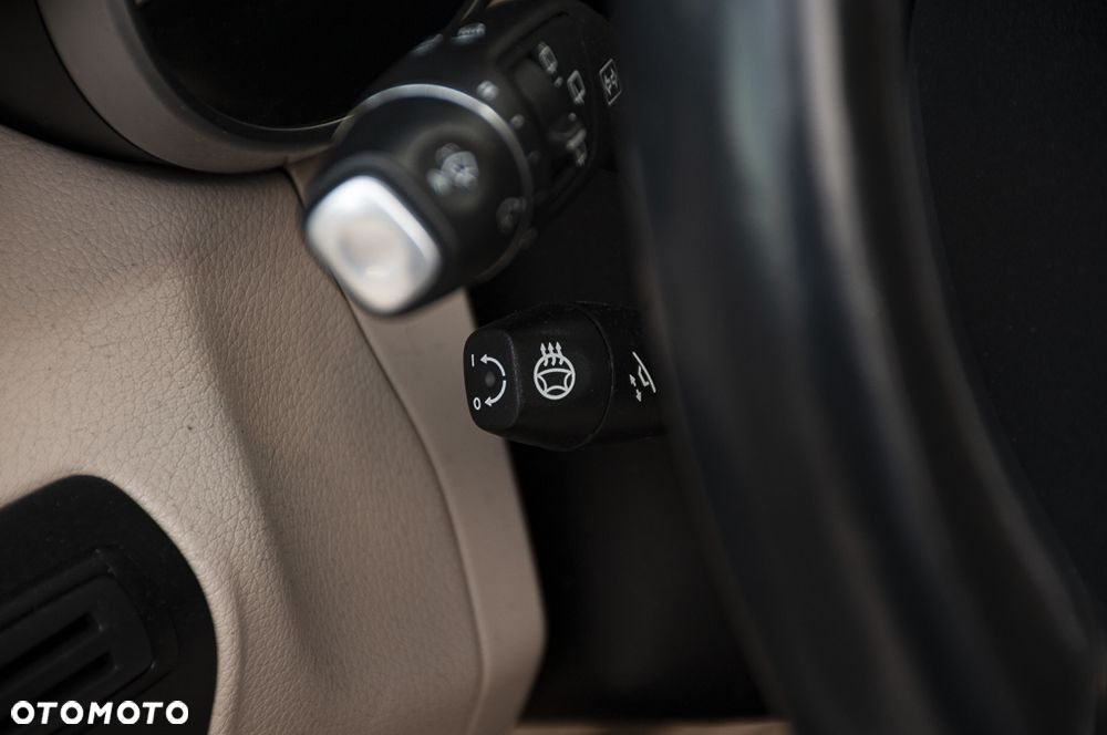 Mercedes-Benz GLC 300 4Matic 9G-TRONIC AMG Line - 28