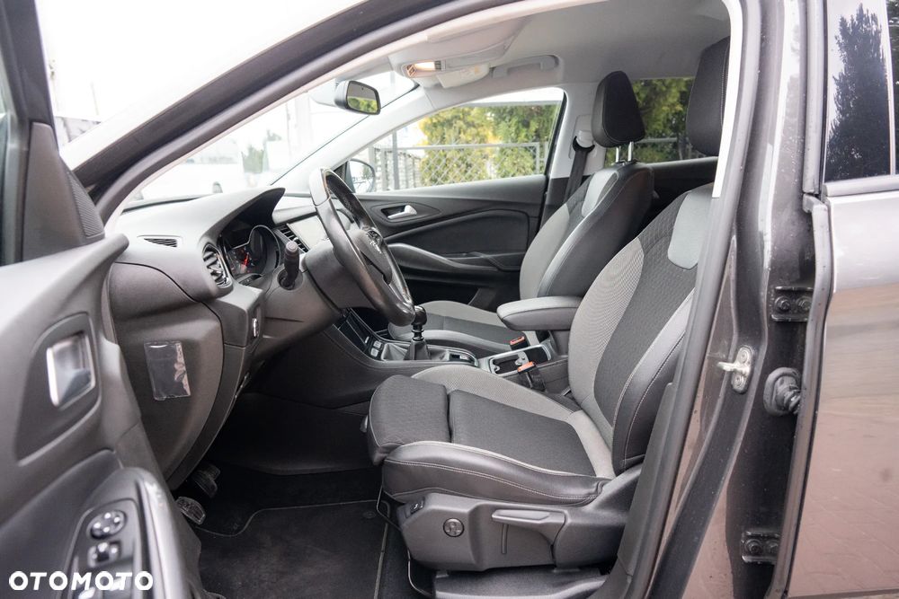 Opel Grandland X 1.2 Start/Stop Business INNOVATION - 8