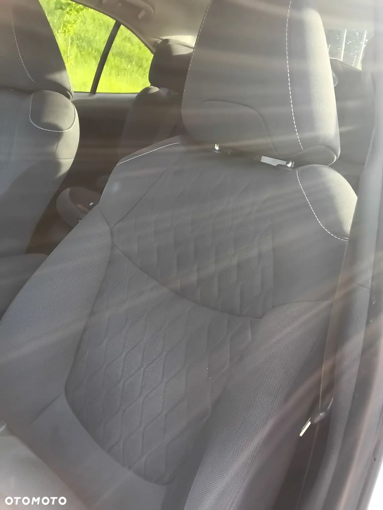 Toyota Corolla 1.6 Prestige - 12