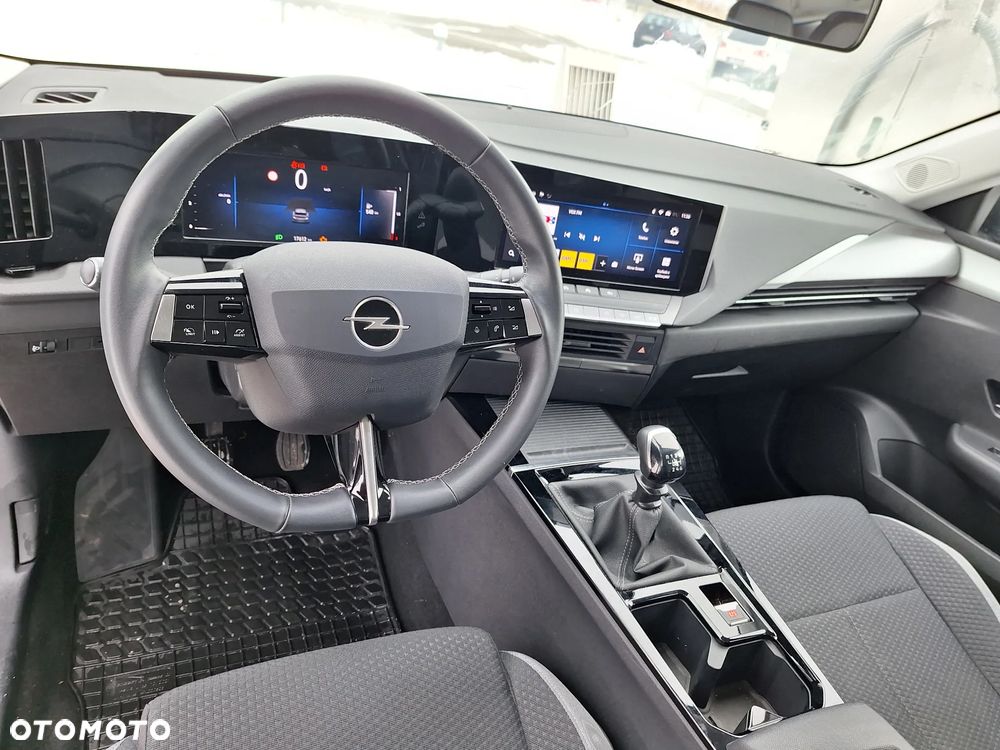 Opel Astra 1.2 T Edition S&S - 6