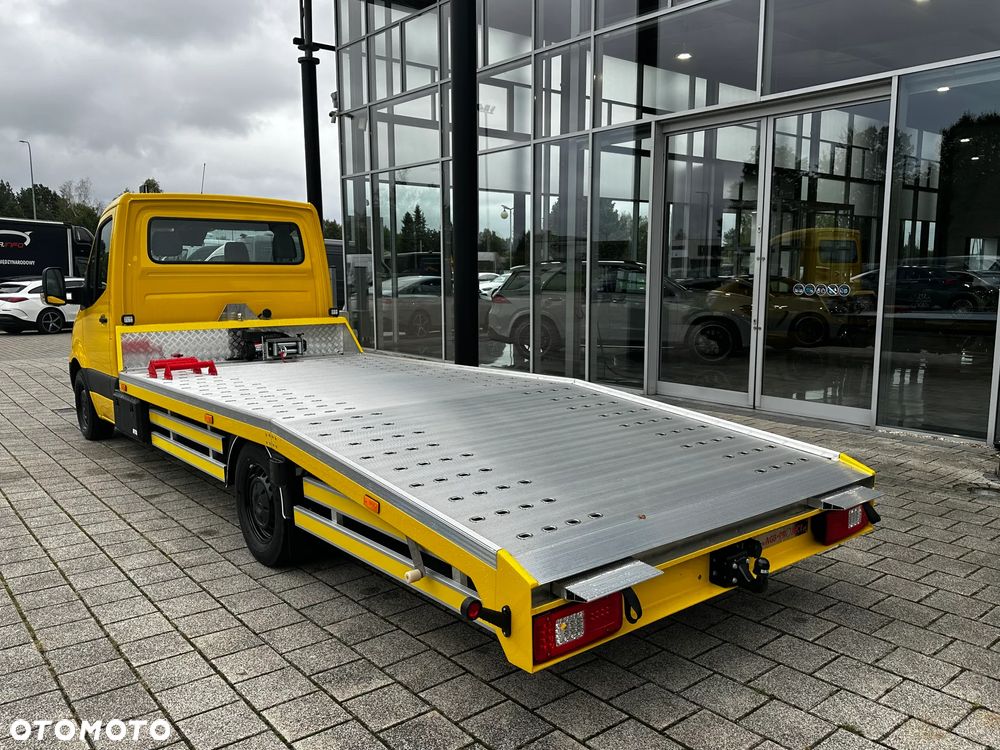 Mercedes-Benz Sprinter - 9