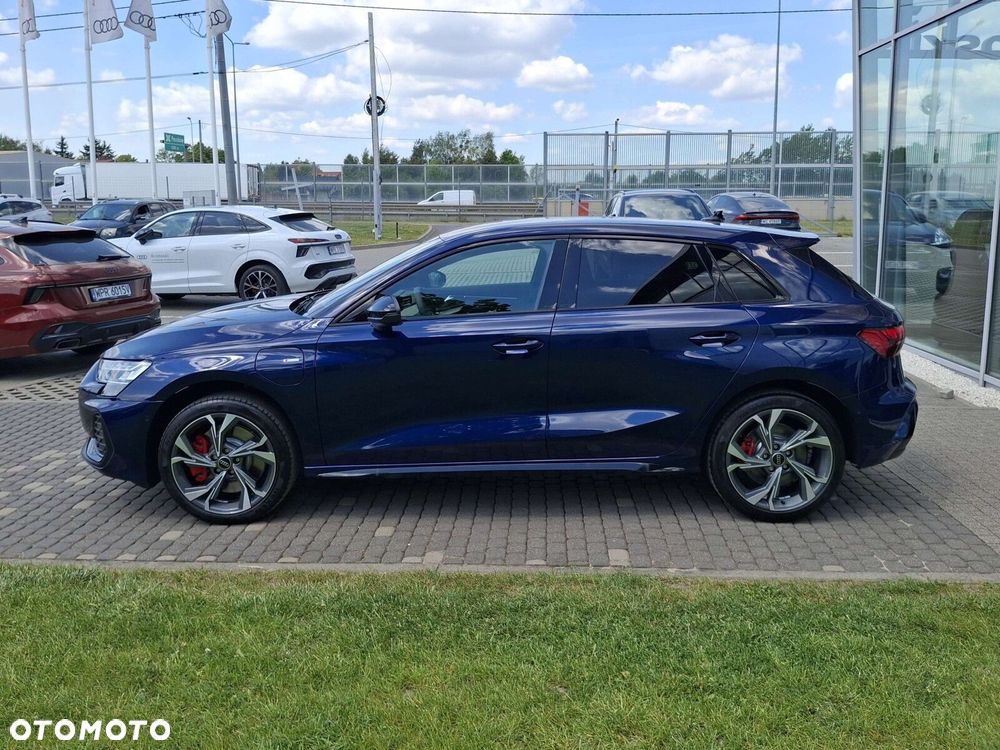 Audi A3 Sportback - 4