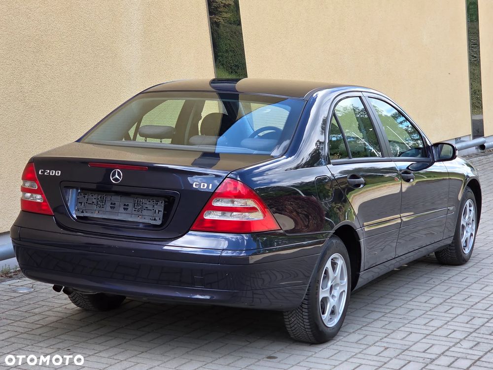 Mercedes-Benz Klasa C 200 CDI Classic - 3