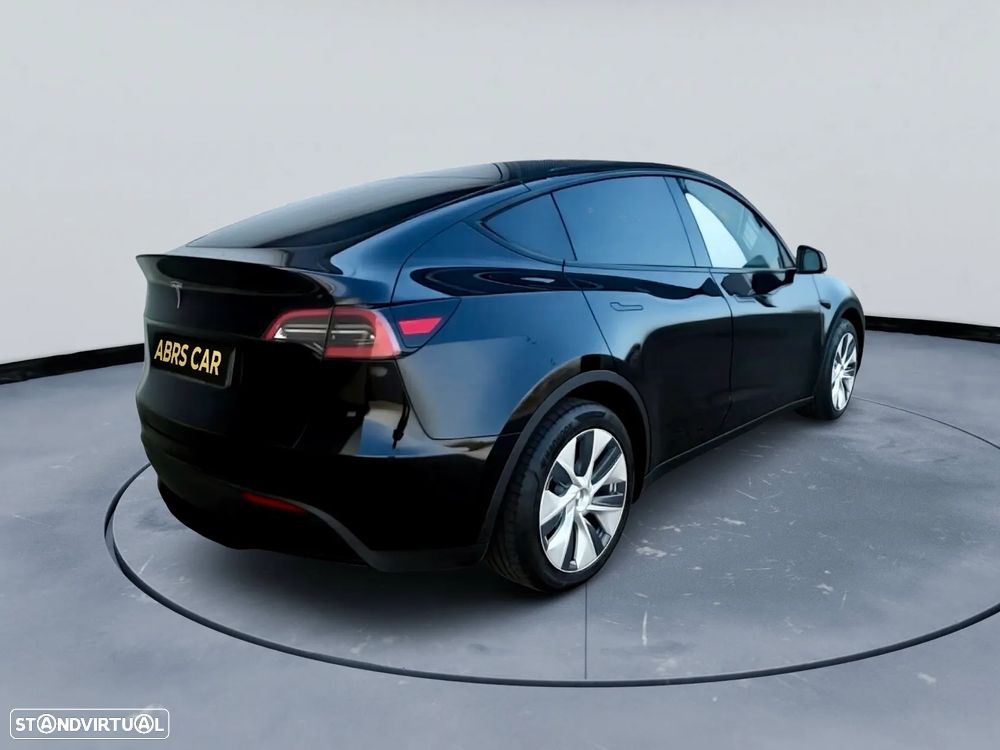 Tesla Model Y RWD - 3