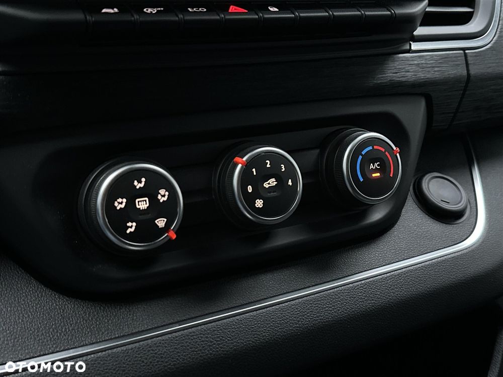 Renault Trafic 2.0 dCi EDC - 23