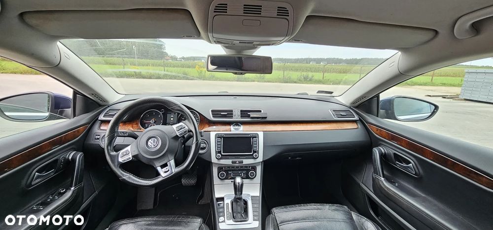 Volkswagen Passat - 11