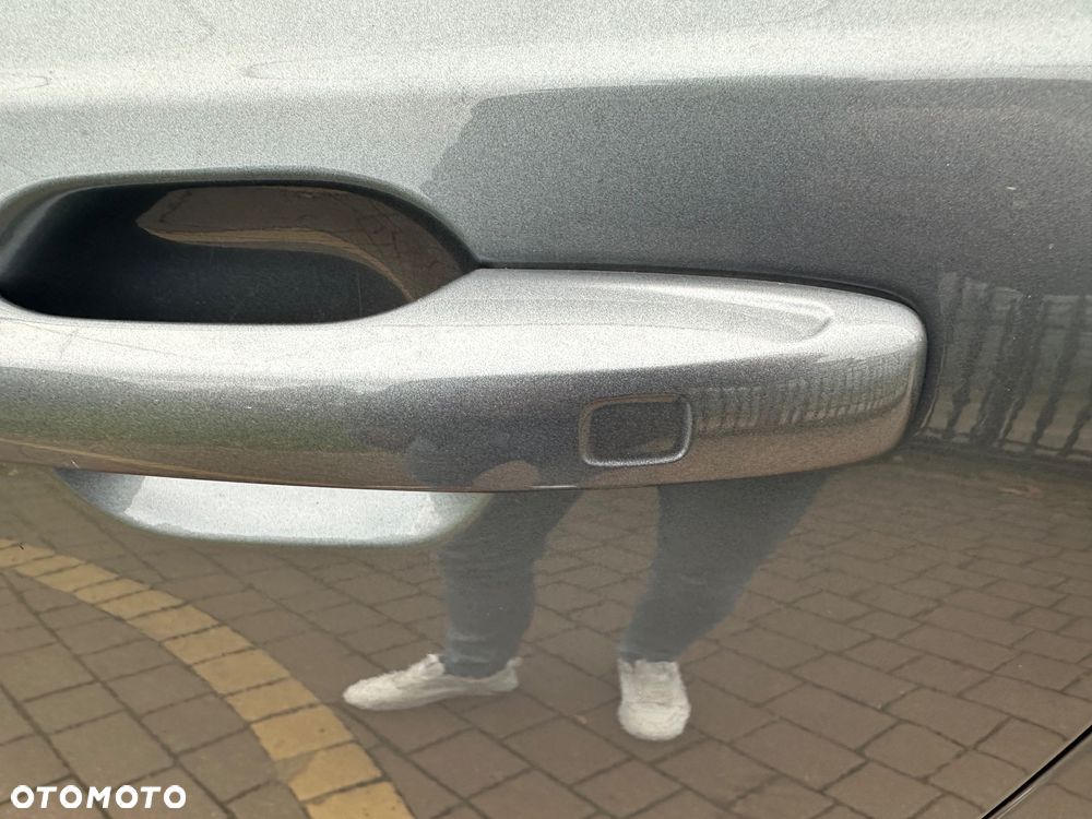 Volvo XC 90 T6 AWD Momentum 7os - 27