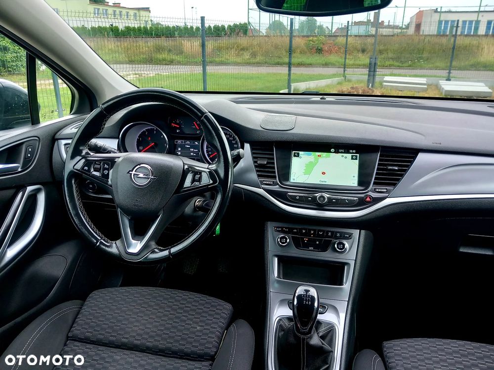 Opel Astra 1.6 D Start/Stop 120 Jahre - 29