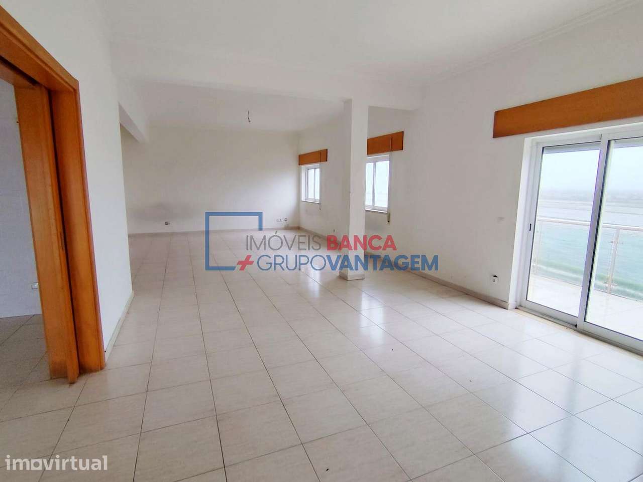 Apartamento T4 Azambuja, 2 suites, com varandas e terraço,  a 35 mi... - Grande imagem: 3/30
