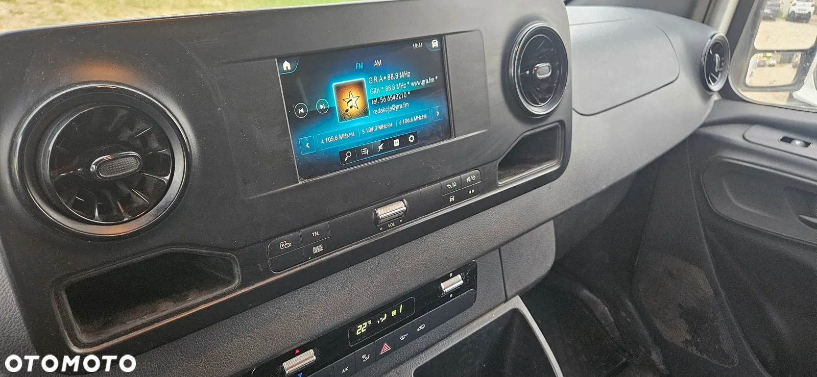 Mercedes-Benz Sprinter - 12