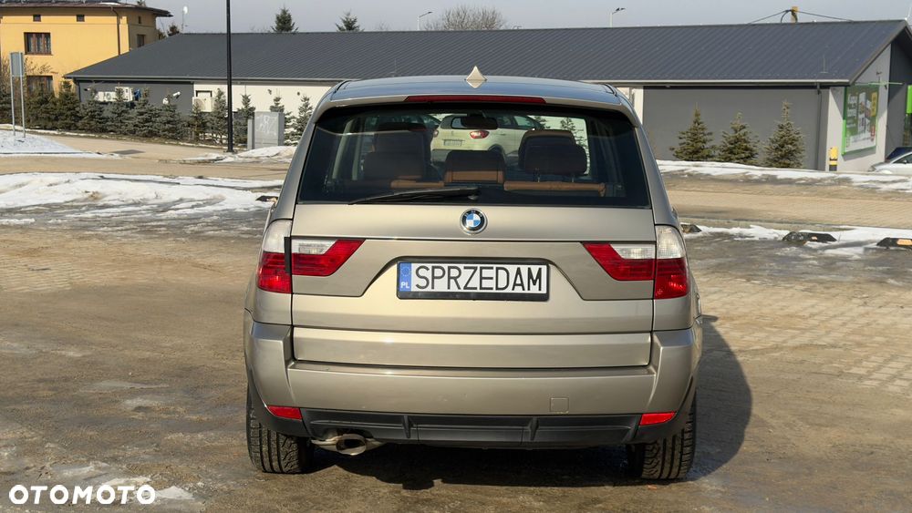 BMW X3 2.0d - 8