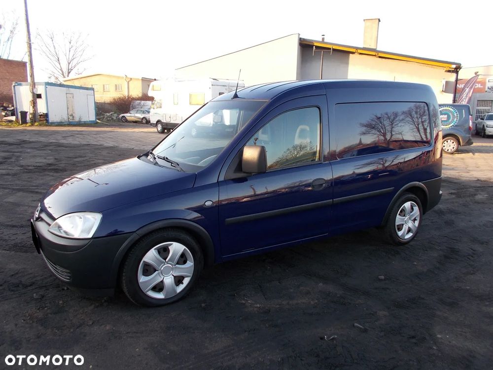 Opel Combo - 1