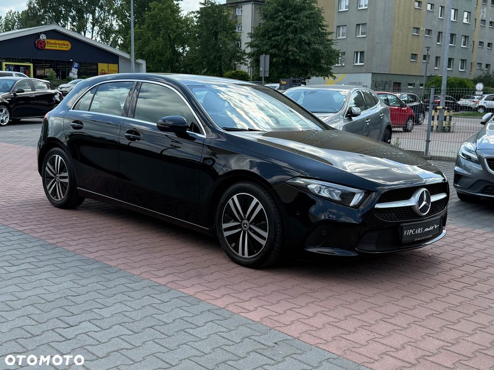 Mercedes-Benz Klasa A 180 7G-DCT Special Edition - 10