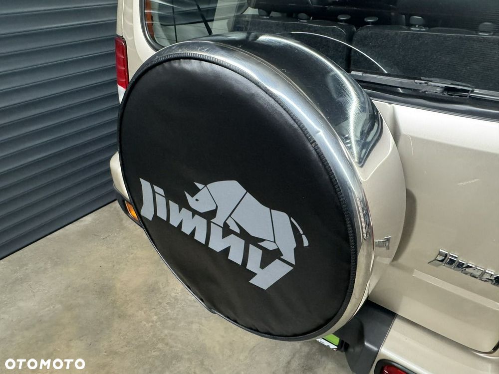 Suzuki Jimny - 31