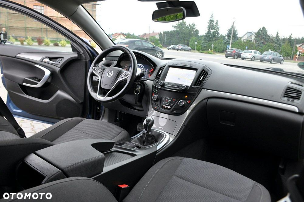 Opel Insignia - 24