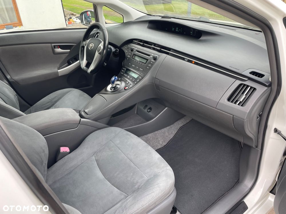 Toyota Prius - 7
