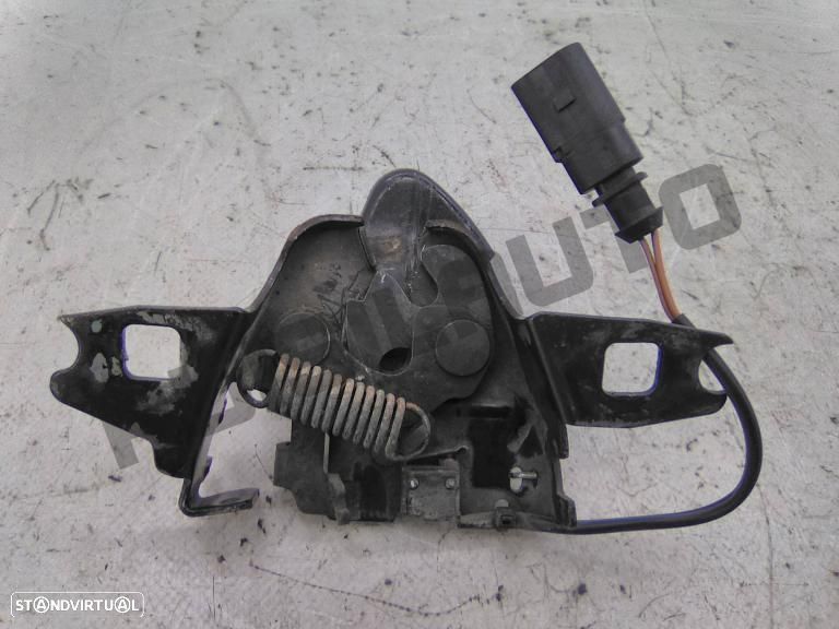 Fecho Capot  Skoda Octavia I Combi (1u) [1996_2007] 1.4 16v - 2