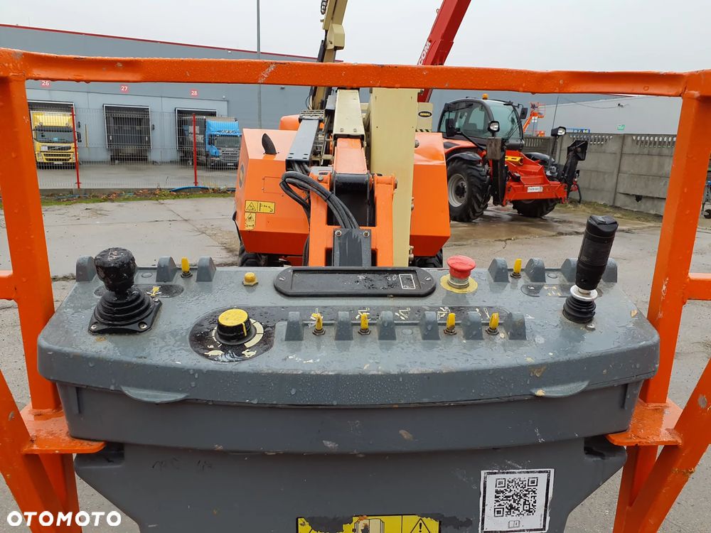 JLG 340AJ - 4