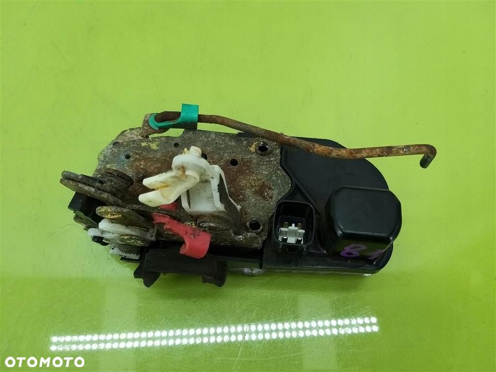 Zamek drzwi tył prawy Dodge Magnum 2004-2008 CHRYSLER 300C KOMBI - 1
