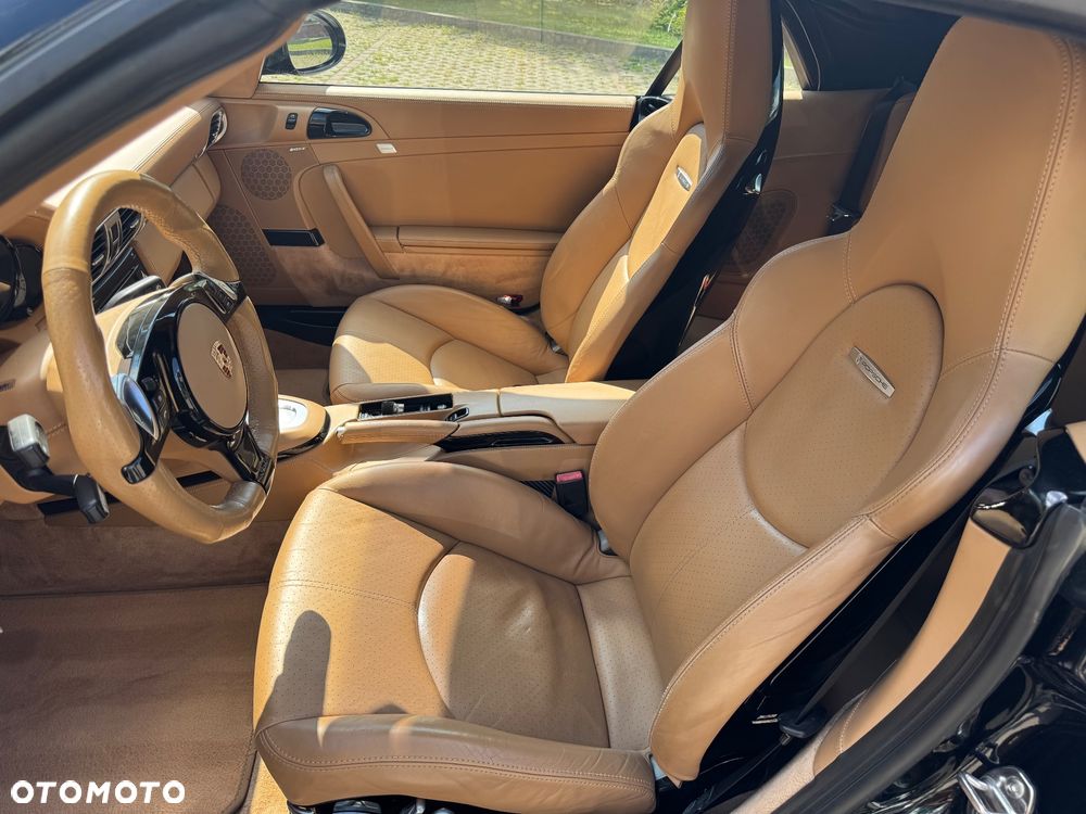 Porsche 911 Carrera S PDK - 11