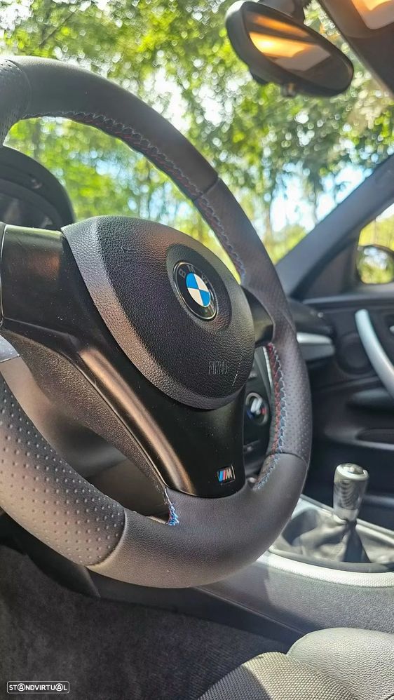 BMW 118 d Limited Edition Lifestyle c/ M Sport Pack - 23