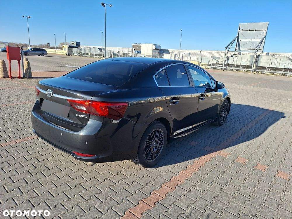 Toyota Avensis 2.0 D-4D Prestige - 6